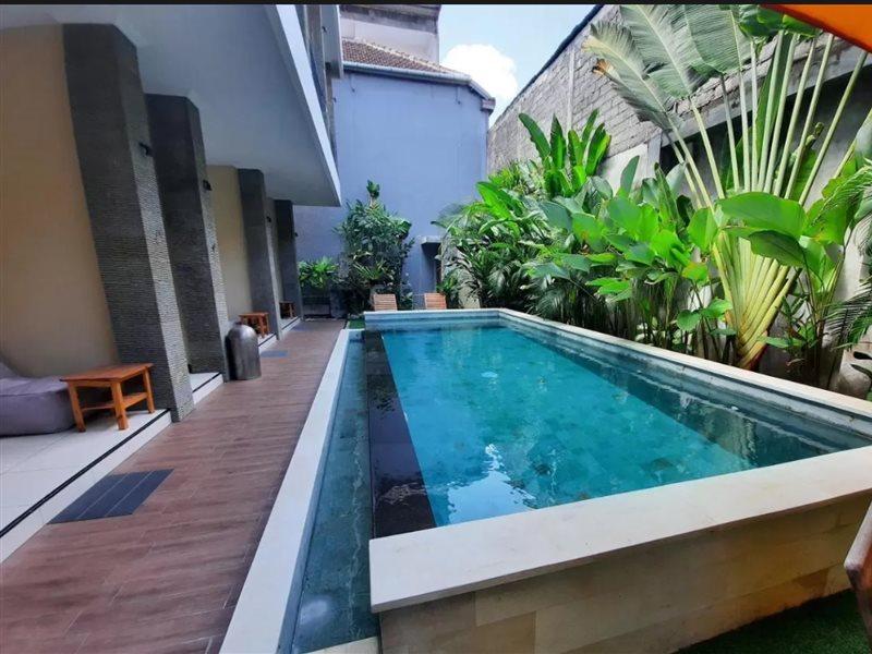 Oyo 3901 Kubu Kenak Hotel Семиняк Екстериор снимка